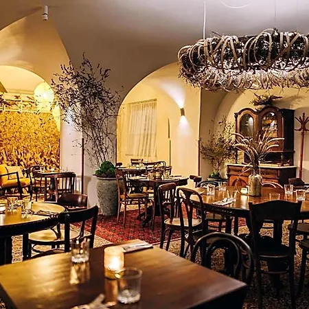 Hotel Kounický Dvůr 4*