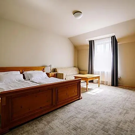 Hotel Kounický Dvůr 4*