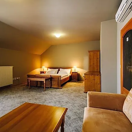 Kounický Dvůr Hotel 4*